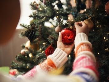 Wholesale Christmas Decorations – Trends That Will Dominate This Holiday Season post related image